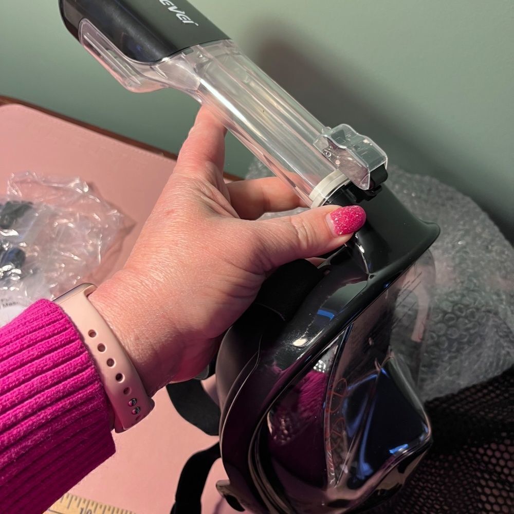 Greatever Small Black Snorkel Mask NEW Snaps In Place - Picture 14 of 15